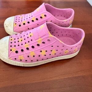 Kids Pink Star Slip-On Native Shoes